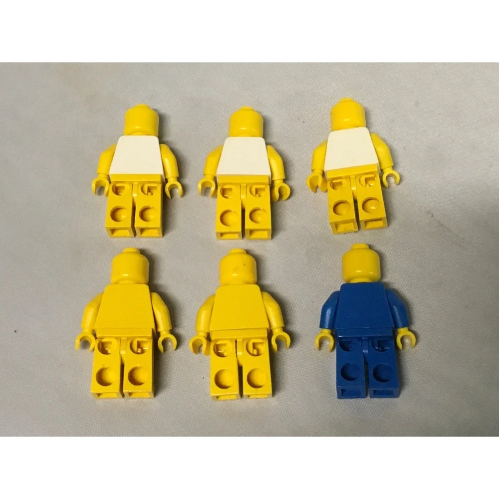Space LEGO Classic Space 6x Minifigures Various Accessories Vintage